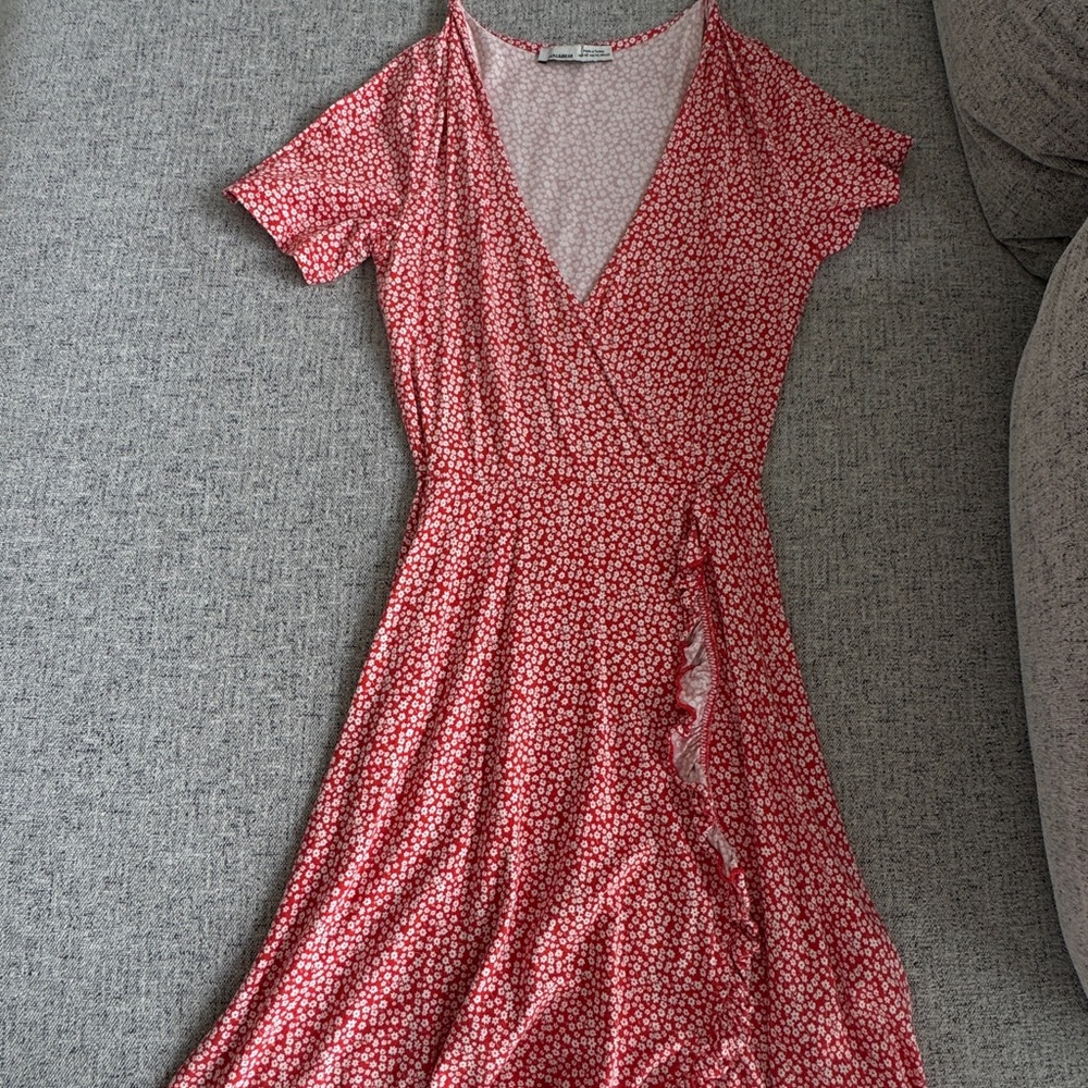 Pull&Bear Red Floral Mini Wrap Dress